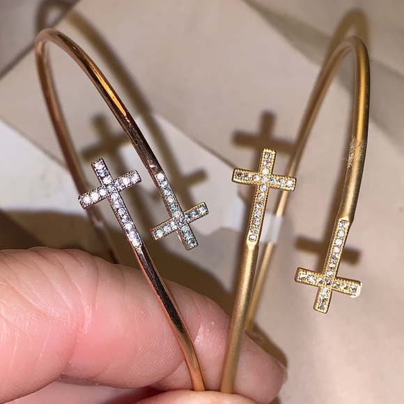 Cross Bangle Bracelets Women’s Two NWT Gold Tone - Picture 5 of 14